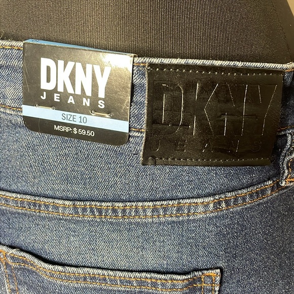 DKNY Jeans Women’s Denim Jean Blue Mini Skirt Size 10 - Picture 9 of 12